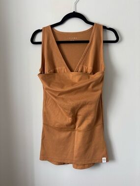 Lalabu soothe tank babywearing top medium